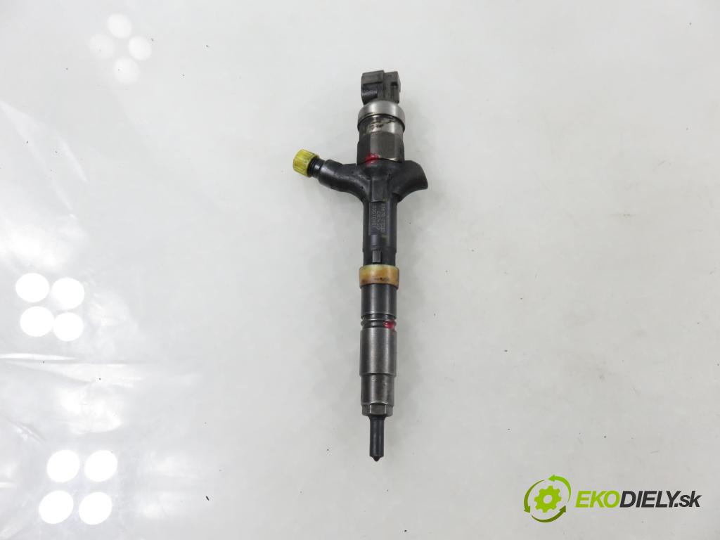 TOYOTA AVENSIS VERSO (_M2_) MINIVAN 2004 85,00 2.0 D (CLM20_) - 1CD-FTV 1995,00 vstřikovač 2367027030 (Vstřikovač paliva)