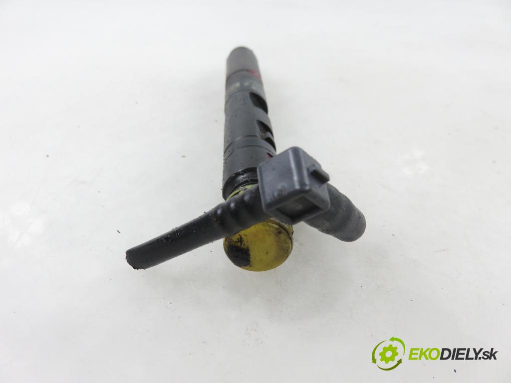 RENAULT MODUS / GRAND MODUS (F/JP0_) MINIVAN 2010 63,00 1.5 dCi (FP0F, JP0F) - K9K 766 1461,00 vstrekovač 28232251 ; 166001137R ; 8200421897 (Vstrekovač paliva)