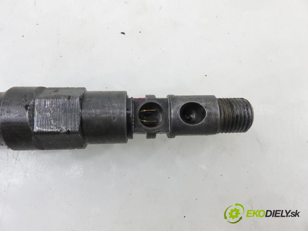 FORD MONDEO III sedan (B4Y) SEDAN 2002 96,00 2.0 TDCi - FMBA 1998,00 vstrekovač EJDR00101Z ; 2S7Q9K546AH (Vstrekovač paliva)