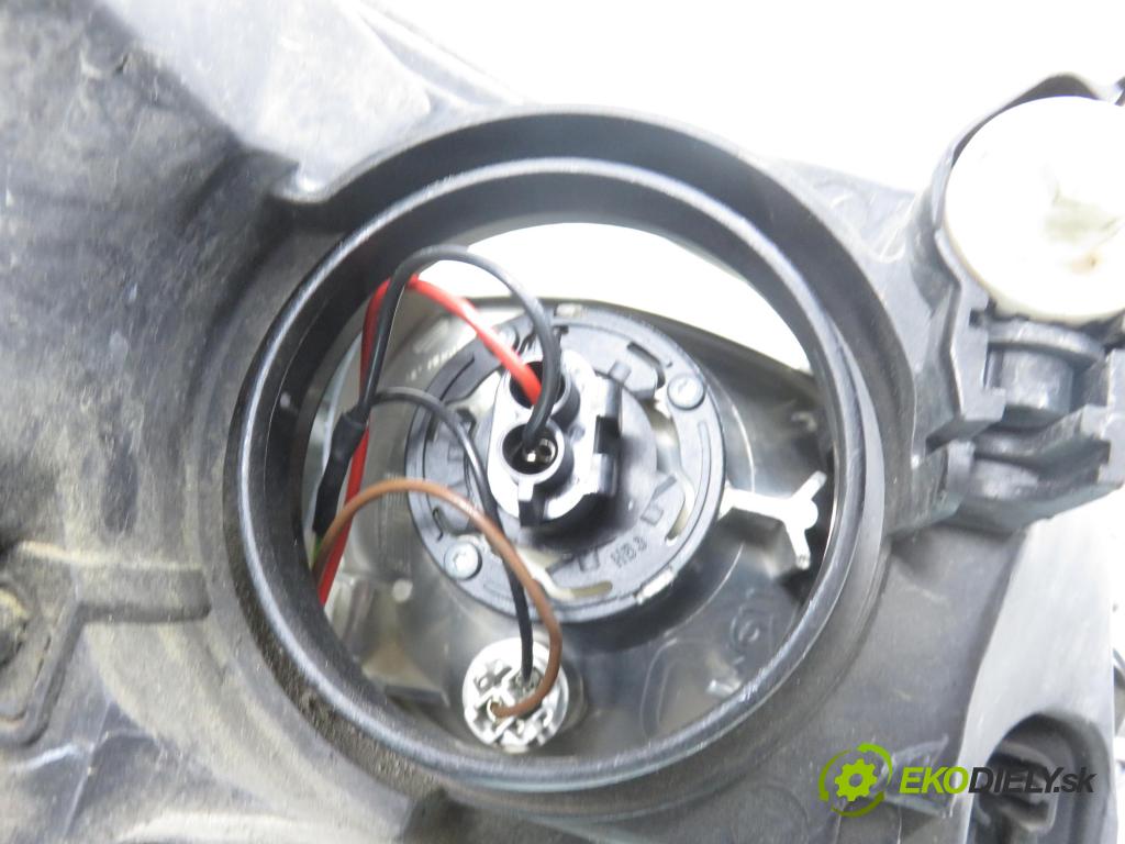 VW PHAETON (3D1, 3D2, 3D3, 3D4, 3D6, 3D7, 3D8, 3D9) SEDAN 2006 165,00 3.0 TDI 2967,00 světlo LP 3D1941015H