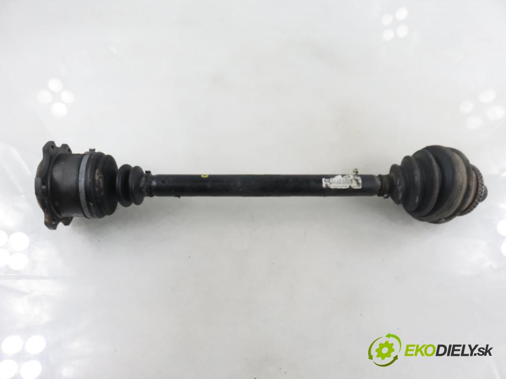 AUDI A4 (8D2, B5) SEDAN 2000 110,00 2.5 TDI - AFB 2496,00 poloos PP 