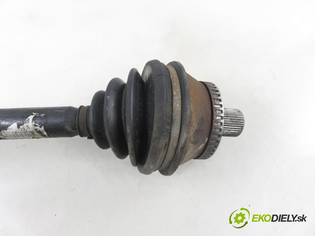 AUDI A4 (8D2, B5) SEDAN 2000 110,00 2.5 TDI - AFB 2496,00 poloos PP