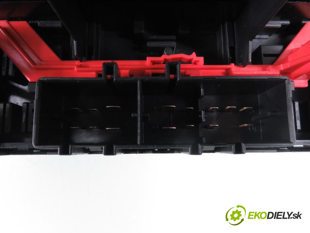 VW PASSAT B6 Variant (3C5) KOMBI 2006 103,00 2.0 TDI PD 8V 140 - BMP 1968,00 MODUL BORDNETZ 3C0937049J