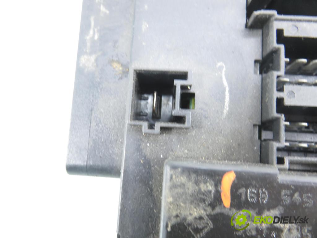 MERCEDES-BENZ KLASA A (W168) MINIVAN 1999 66,00 1.7 CDI 90 1689,00 prepínač svetlá 1685450604