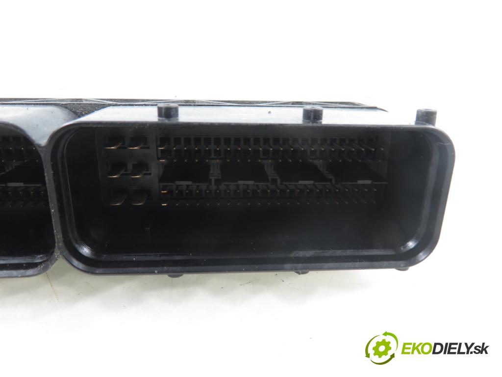 VW PHAETON (3D1, 3D2, 3D3, 3D4, 3D6, 3D7, 3D8, 3D9) SEDAN 2006 165,00 3.0 TDI 2967,00 Riadiaca jednotka Motor 3D0907401 ; 0281011959