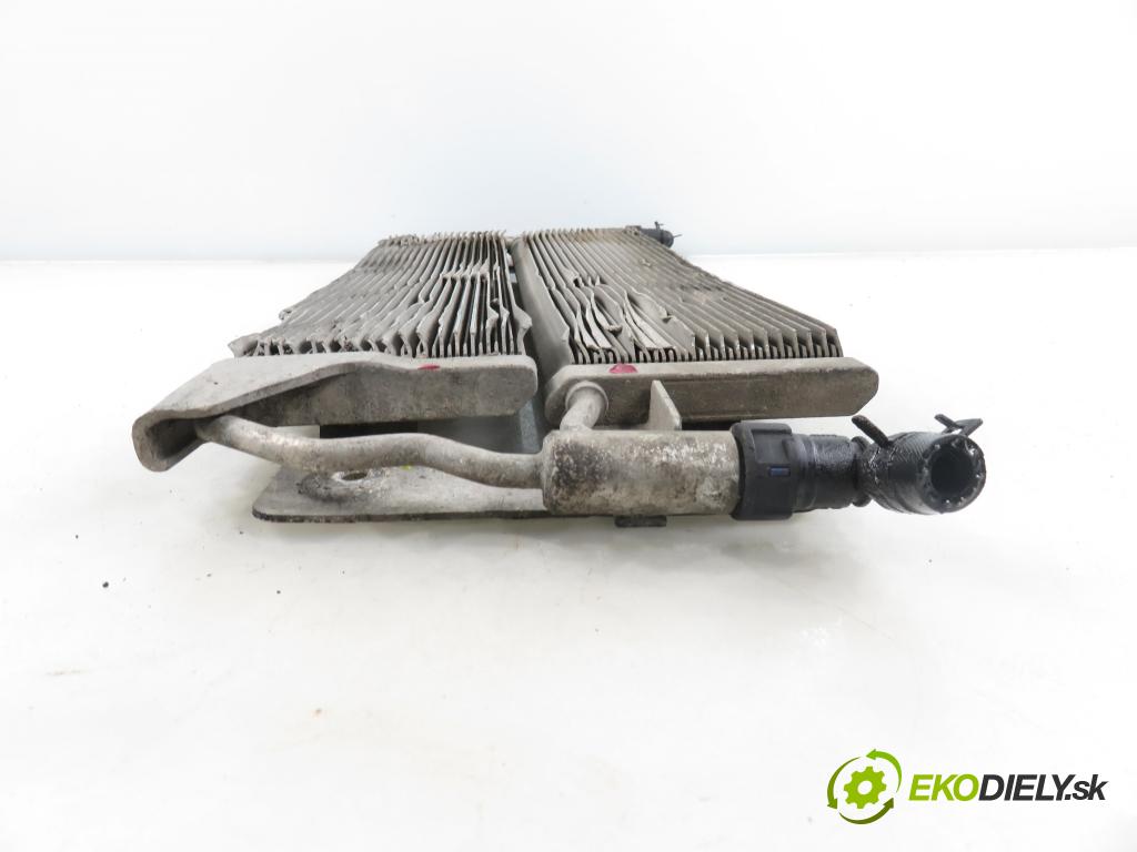 VW PHAETON (3D1, 3D2, 3D3, 3D4, 3D6, 3D7, 3D8, 3D9) SEDAN 2006 165,00 3.0 TDI 2967,00 Chladič paliva 3D0201898A