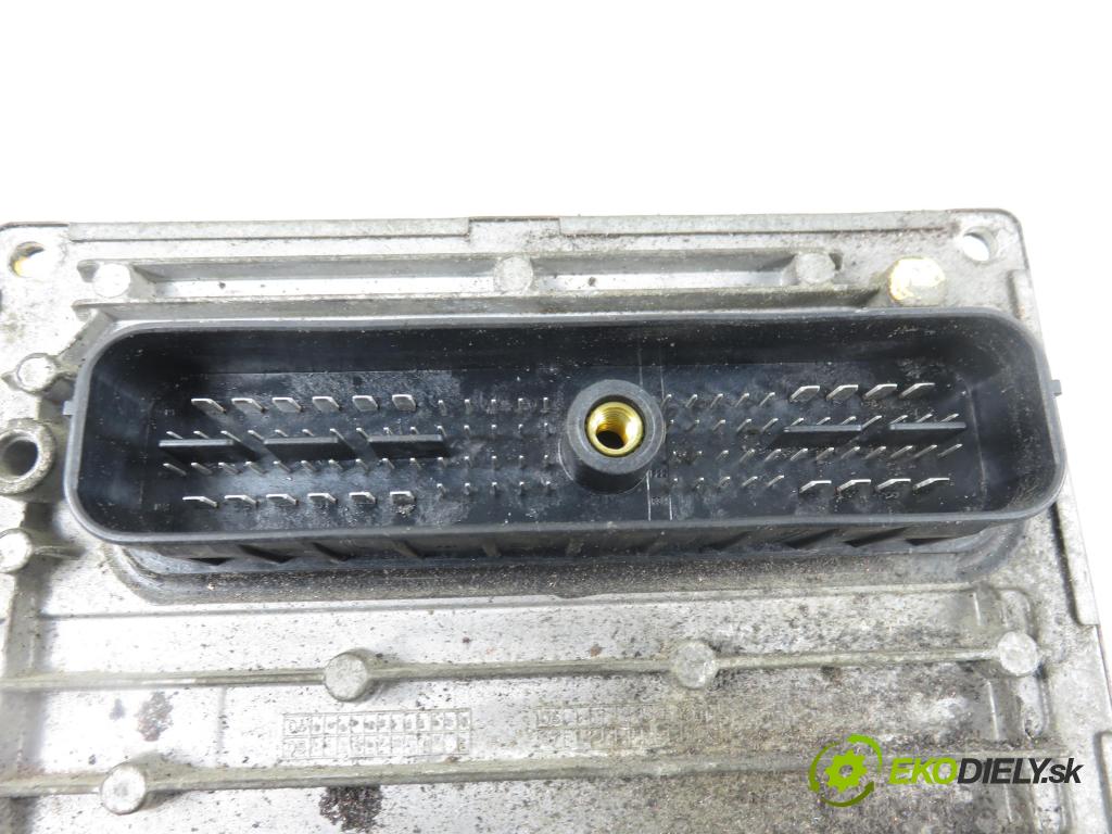 FORD FOCUS II (DA_, HCP) HB 2006 59,00 1.4 - ASDA 1388,00 řídící jednotka motora 5M5112A650GE ; S118934103E