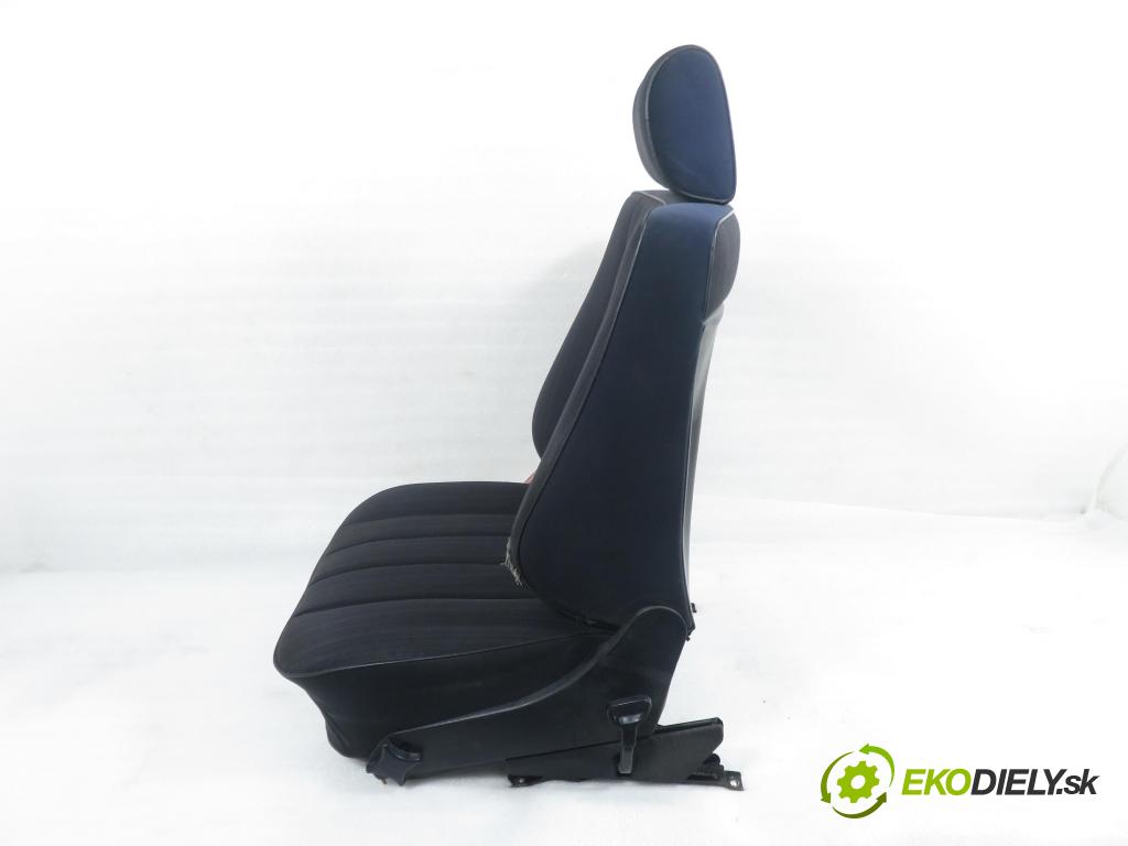 MERCEDES-BENZ Sedan (W124) SEDAN 1988 53,00 200 D (124.120) 72 - OM 601.912 1997,00 Sedadlo šoféri