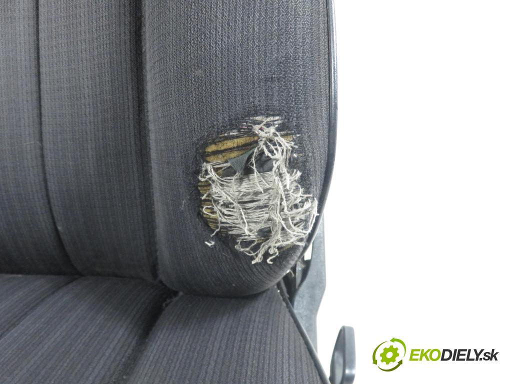 MERCEDES-BENZ Sedan (W124) SEDAN 1988 53,00 200 D (124.120) 72 - OM 601.912 1997,00 Sedadlo šoféri