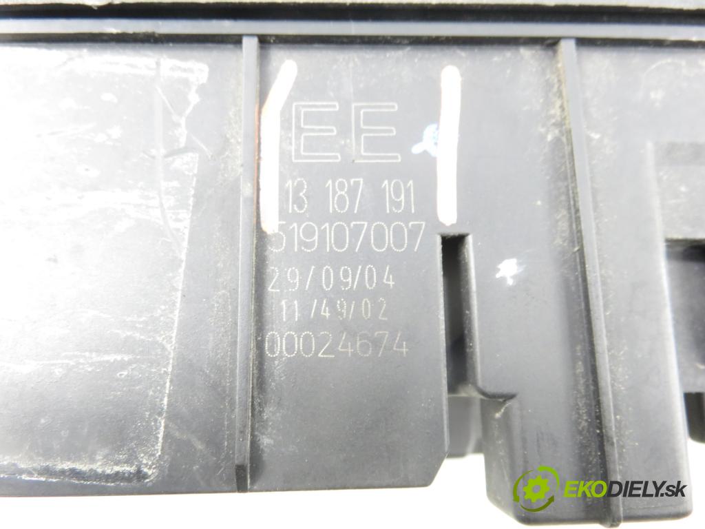 OPEL VECTRA C (Z02) KOMBI 2004 110,00 1.9 CDTI - Z 19 DTH 1910,00 MODUL BSM 13187191EE