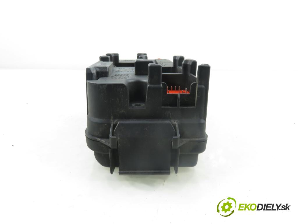 OPEL VECTRA C (Z02) KOMBI 2004 110,00 1.9 CDTI - Z 19 DTH 1910,00 MODUL BSM 13187191EE
