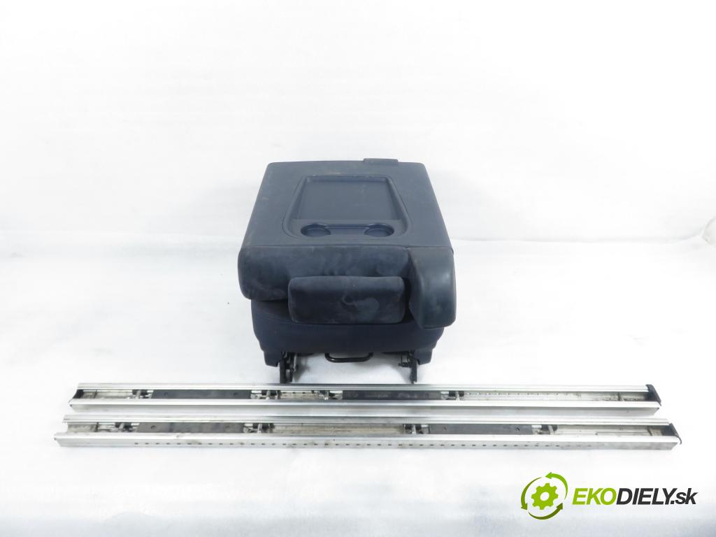 RENAULT ESPACE IV (JK0/1_) MINIVAN 2004 85,00 1.9 dCi 116 - F9Q 820 1870,00 Sedadlo 3 rad ľavy