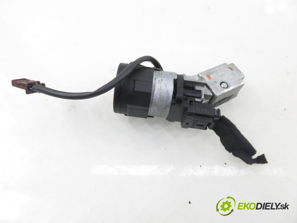 CITROEN C4 Picasso I (UD_) MINIVAN 2010 80,00 1.6 HDi 16V 109 - 9HZ 1560,00 spinačka / zámky 36410600