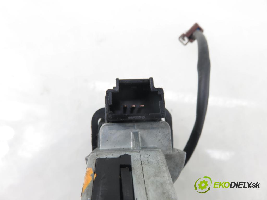 CITROEN C4 Picasso I (UD_) MINIVAN 2010 80,00 1.6 HDi 16V 109 - 9HZ 1560,00 spinačka / zámky 36410600