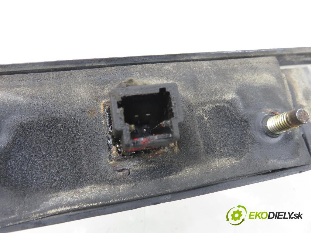 CITROEN XSARA PICASSO (N68) MINIVAN 2000 85,00 1.8 16V - 6FZ (EW7J4) 1749,00 zadní část - čelo dveří kufr 9635595877