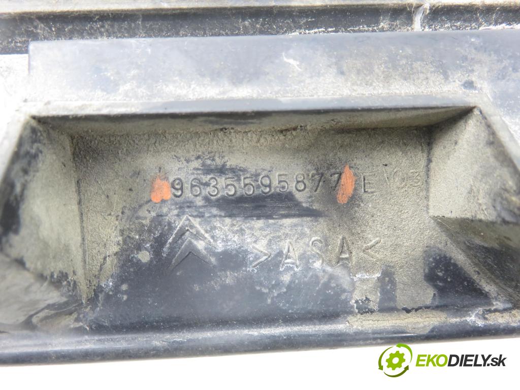 CITROEN XSARA PICASSO (N68) MINIVAN 2000 85,00 1.8 16V - 6FZ (EW7J4) 1749,00 zadní část - čelo dveří kufr 9635595877