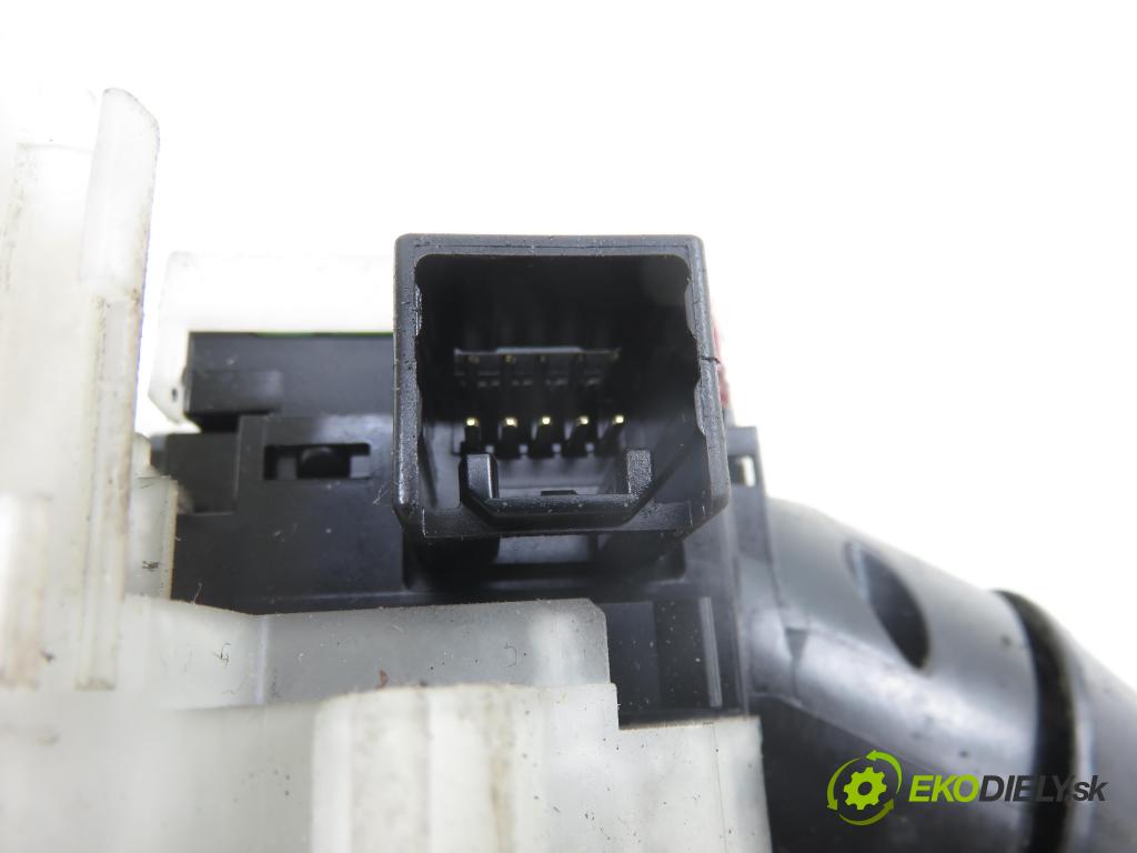 MITSUBISHI OUTLANDER II (CW_W) SUV 2009 103,00 2.0 DI-D 140 - BSY (Volkswagen Group) 1968,00 páčka/prepínač 8600A326