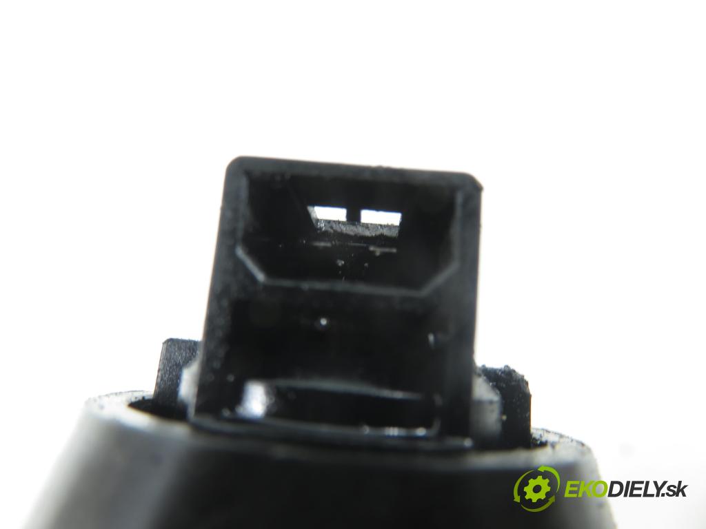 VW POLO (9N_) HB 2008 59,00 1.4 TDI - BNV 1422,00 Vstrekovač 038130073BN ; 0414720313 (Vstrekovač paliva)