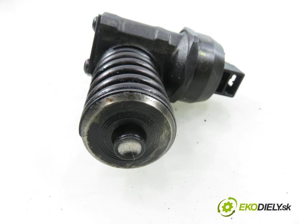 VW POLO (9N_) HB 2008 59,00 1.4 TDI - BNV 1422,00 Vstrekovač 038130073BN ; 0414720313 (Vstrekovač paliva)