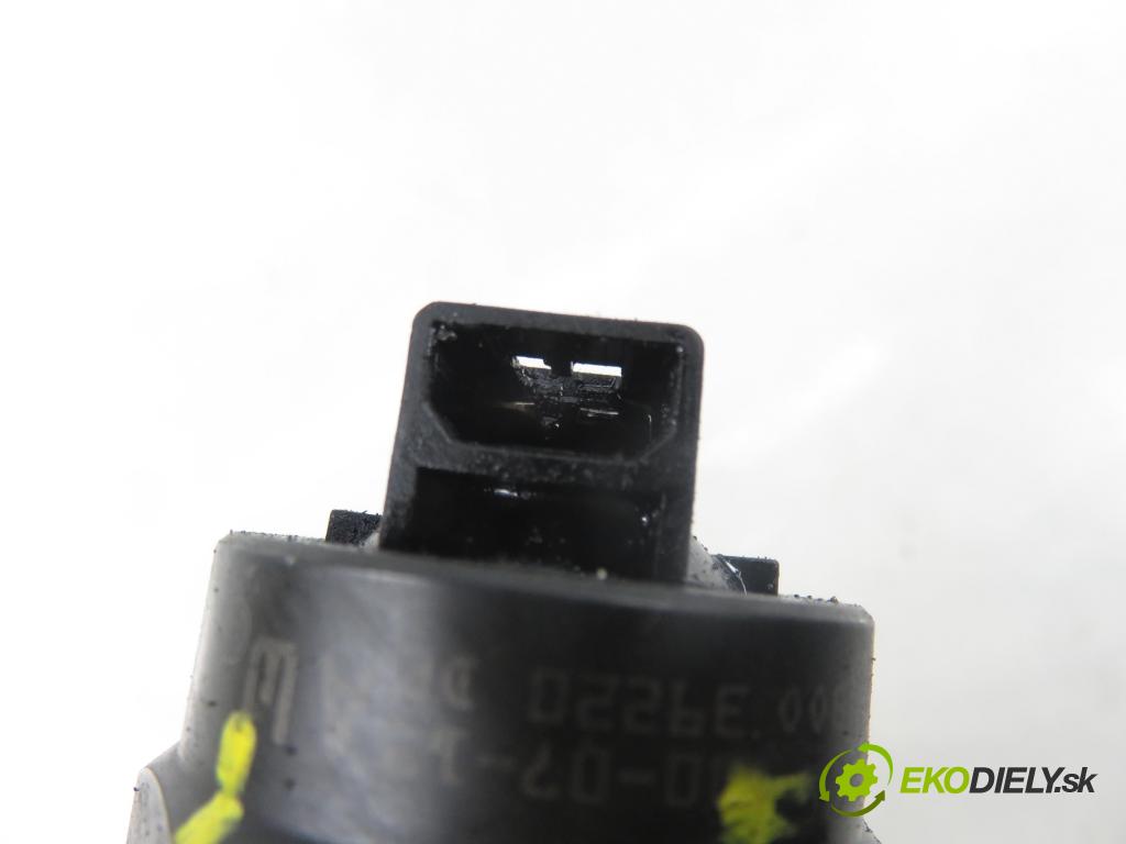 VW SHARAN (7M8, 7M9, 7M6) VAN 2002 85,00 1.9 TDI PD 115 - AUY 1896,00 Vstrekovač 038130073AC ; 0414720029 (Vstrekovač paliva)