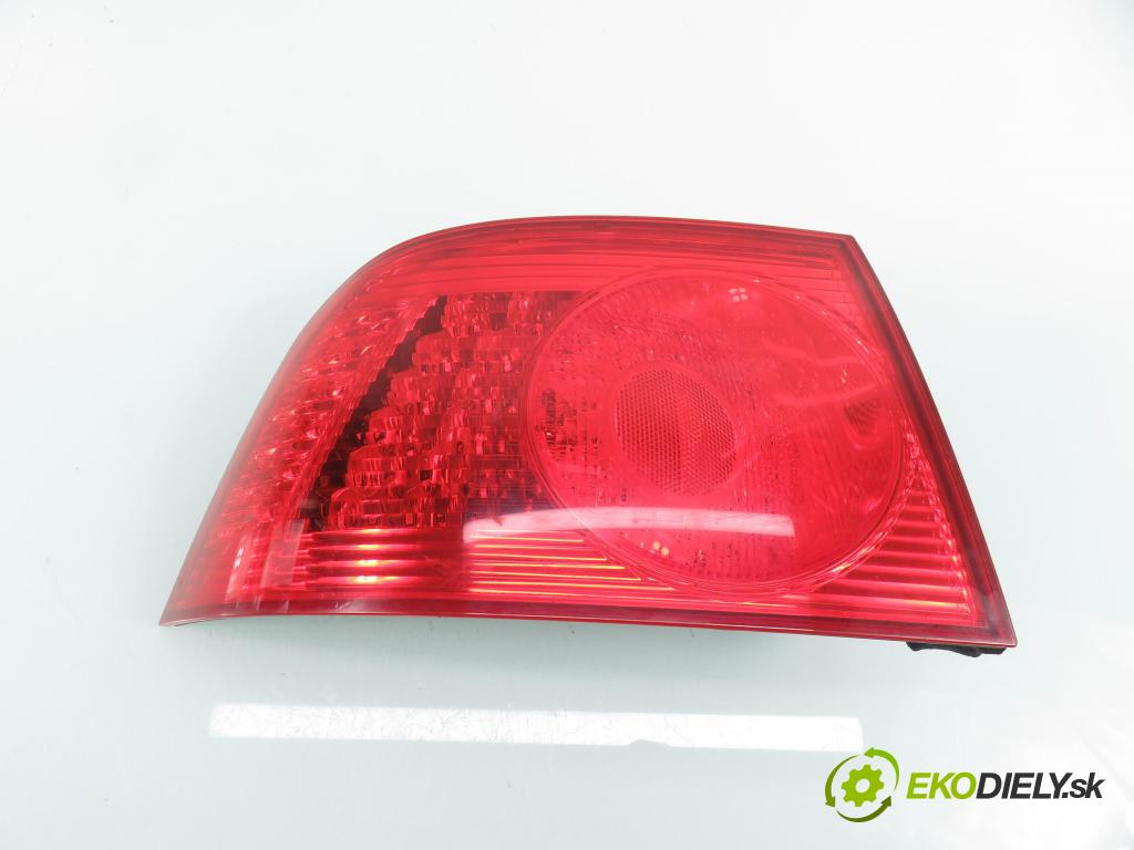 VW PHAETON (3D1, 3D2, 3D3, 3D4, 3D6, 3D7, 3D8, 3D9) SEDAN 2006 165,00 3.0 TDI 2967,00 Svetlo ľavé zadné