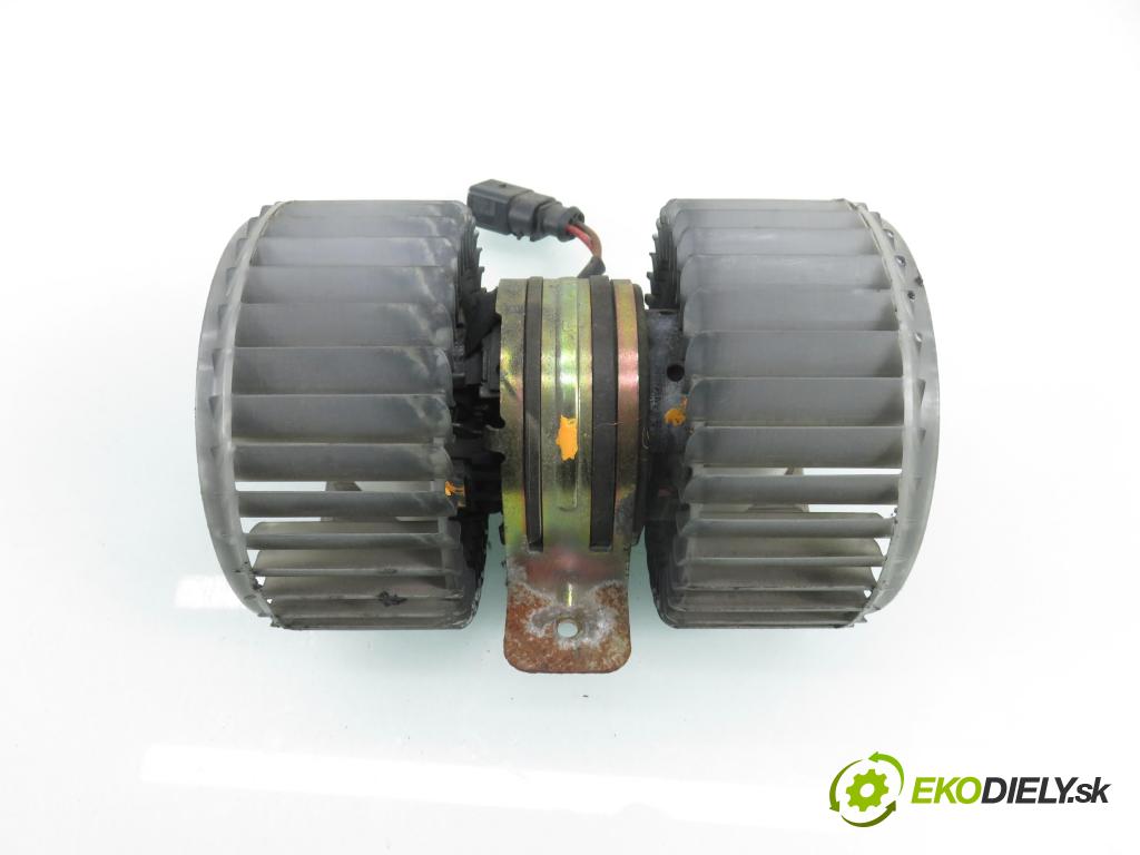 VW PHAETON (3D1, 3D2, 3D3, 3D4, 3D6, 3D7, 3D8, 3D9) SEDAN 2006 165,00 3.0 TDI 2967,00 ventilátor větráku 0130111045