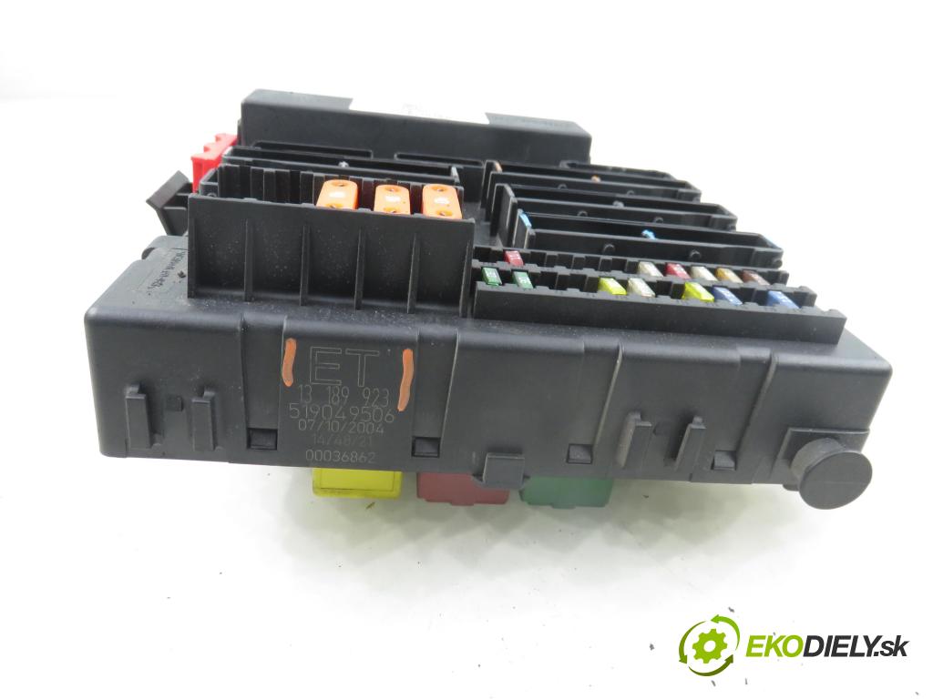 OPEL VECTRA C (Z02) KOMBI 2004 110,00 1.9 CDTI - Z 19 DTH 1910,00 MODUL BSI 13189923ET