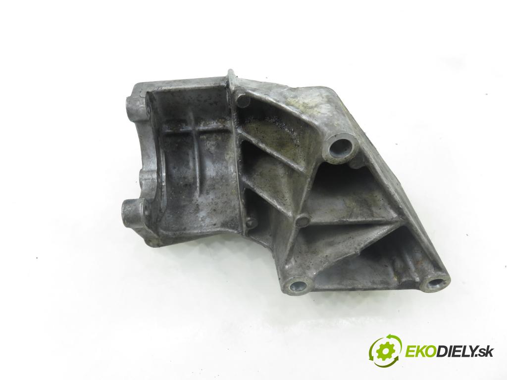 VW TRANSPORTER IV Platforma / podwozie (70E, 70L, 70M, 7DE, 7DL KABINA/PLATFORMA 1998 55,00 2.4 D - AJA 2370,00 Uchytenie pumpy servočerpadlo 074145167H