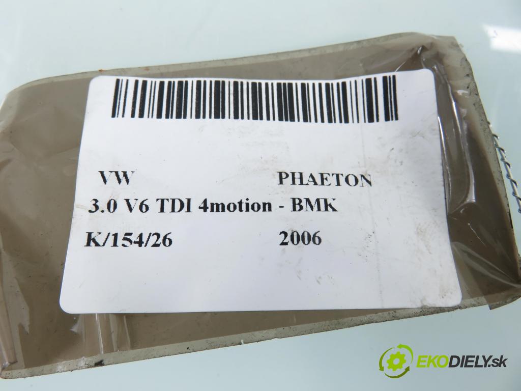 VW PHAETON (3D1, 3D2, 3D3, 3D4, 3D6, 3D7, 3D8, 3D9) SEDAN 2006 165,00 3.0 TDI 2967,00 Snímač Za súmraku: 3D0907527 ; 6PT00830400