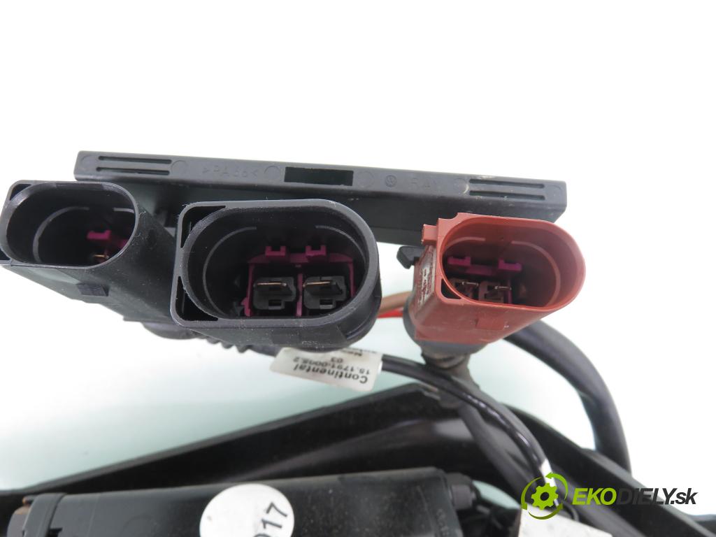 VW PHAETON (3D1, 3D2, 3D3, 3D4, 3D6, 3D7, 3D8, 3D9) SEDAN 2006 165,00 3.0 TDI 2967,00 pumpa nápravy 3D0616005K ; 15500014