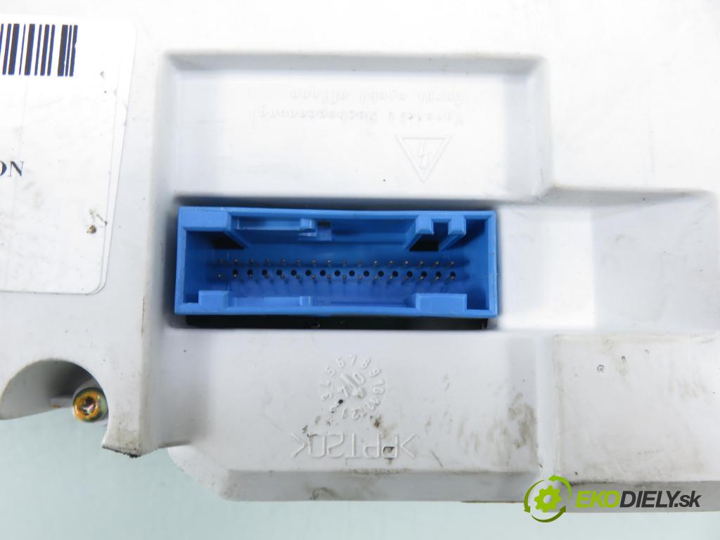 VW PHAETON (3D1, 3D2, 3D3, 3D4, 3D6, 3D7, 3D8, 3D9) SEDAN 2006 165,00 3.0 TDI 2967,00 prístrojovka elektrický 3D0920882F ; 0263619304