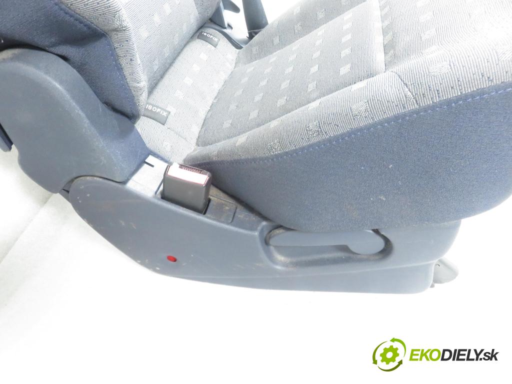 RENAULT ESPACE IV (JK0/1_) MINIVAN 2004 85,00 1.9 dCi 116 - F9Q 820 1870,00 Sedadlo 2 rad pravy