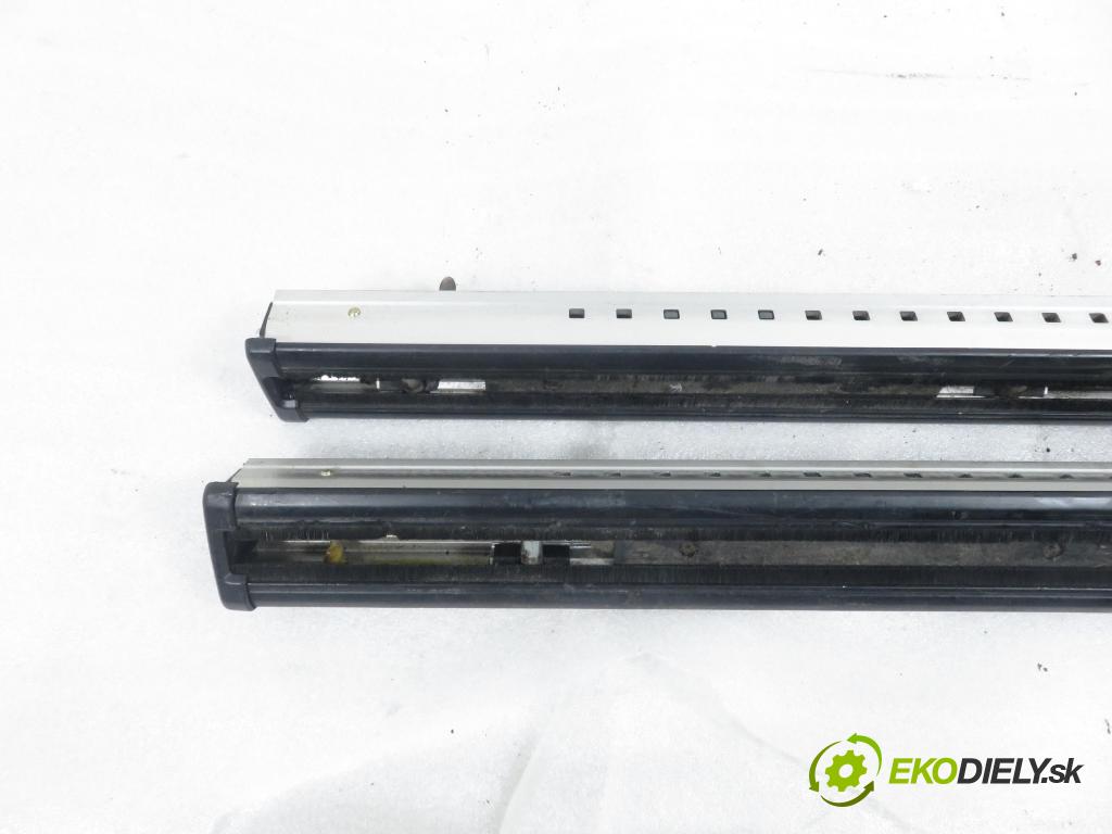 RENAULT ESPACE IV (JK0/1_) MINIVAN 2004 85,00 1.9 dCi 116 - F9Q 820 1870,00 Sedadlo 2 rad STREDNÝ: 