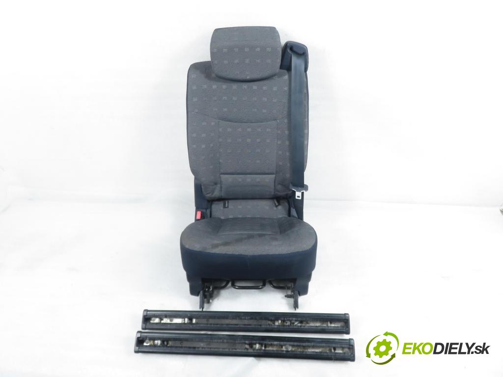 RENAULT ESPACE IV (JK0/1_) MINIVAN 2004 85,00 1.9 dCi 116 - F9Q 820 1870,00 Sedadlo 2 rad STREDNÝ: