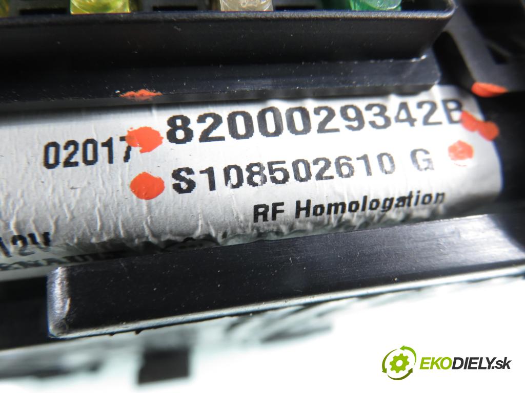 RENAULT SCENIC I (JA0/1_) MINIVAN 2002 0,00 1.6 - K4M 708 1598,00 MODUL BSI S108502610G ; 8200029342B ; 7703397911