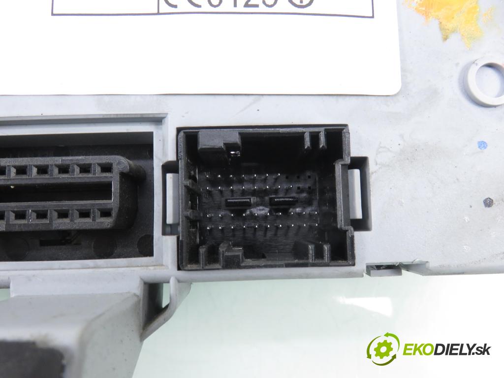 FIAT PUNTO (188_) HB 2003 44,00 1.2 60 - 188 A4.000 1242,00 MODUL BSI 51735169
