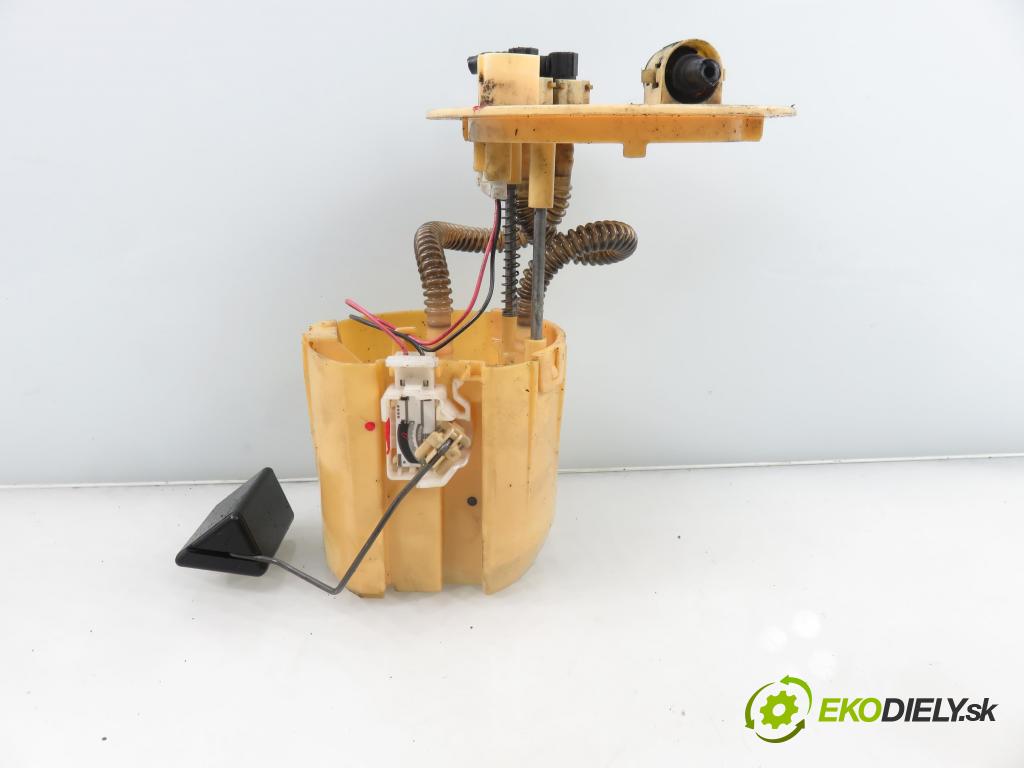 TOYOTA AURIS TOURING SPORTS (_E18_) KOMBI 2014 91,00 2.0 D-4D 124 (ADE186_) - 1AD-FTV 1998,00 senzor hladiny paliva 7701002060