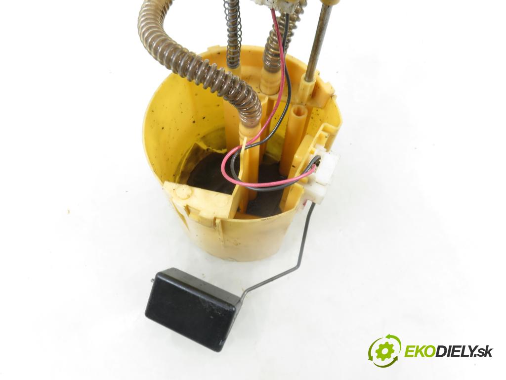 TOYOTA AURIS TOURING SPORTS (_E18_) KOMBI 2014 91,00 2.0 D-4D 124 (ADE186_) - 1AD-FTV 1998,00 senzor hladiny paliva 7701002060