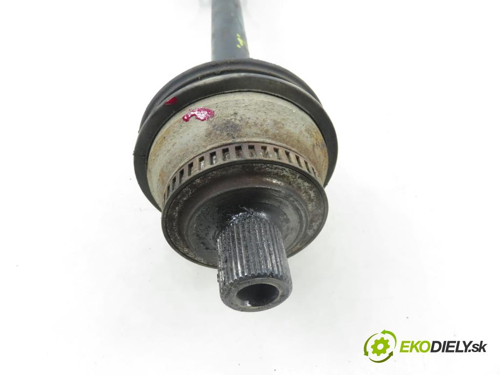 AUDI A4 (8D2, B5) SEDAN 2000 110,00 2.5 TDI - AFB 2496,00 poloos LP