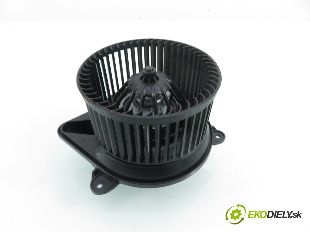 RENAULT SCENIC I (JA0/1_) MINIVAN 2003 75,00 1.9 dCi 102 - F9Q 732 1870,00 Ventilátor vetráku 6007NU7 ; DS348