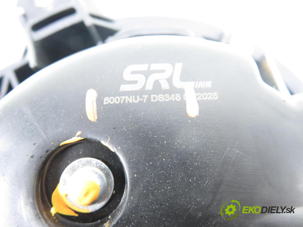 RENAULT SCENIC I (JA0/1_) MINIVAN 2003 75,00 1.9 dCi 102 - F9Q 732 1870,00 Ventilátor vetráku 6007NU7 ; DS348