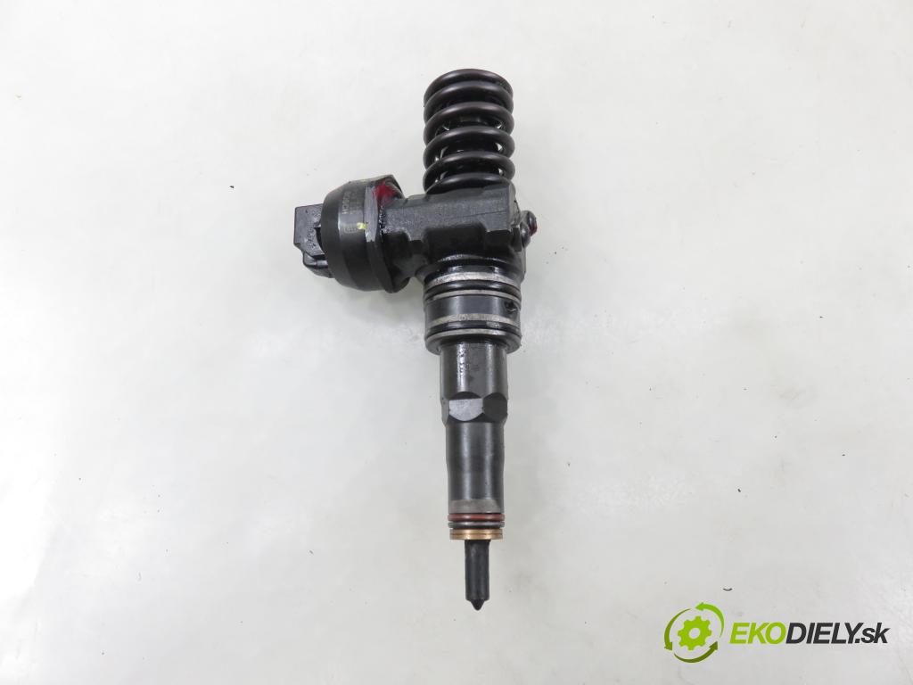 VW GOLF V (1K1) HB 2005 77,00 1.9 TDI - BXE 1896,00 Vstrekovač 038130073AG ; 0414720215 (Vstrekovač paliva)