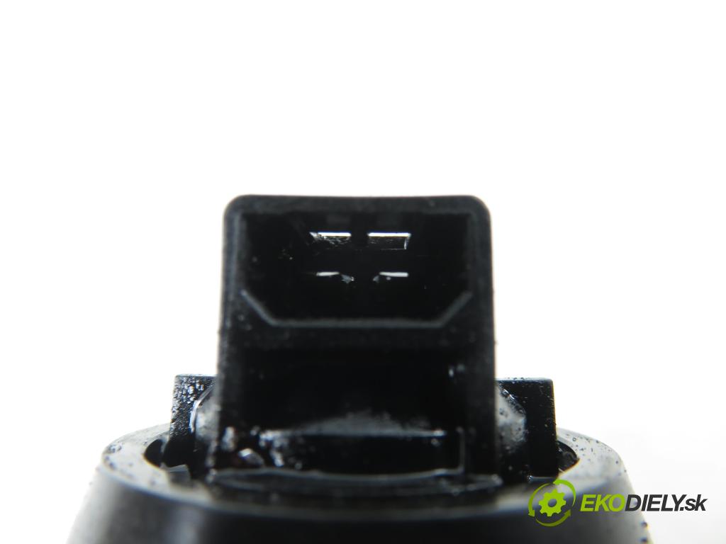 VW GOLF V (1K1) HB 2005 77,00 1.9 TDI - BXE 1896,00 Vstrekovač 038130073AG ; 0414720215 (Vstrekovač paliva)