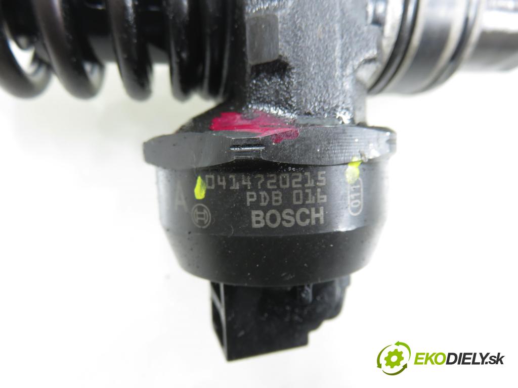 VW GOLF V (1K1) HB 2005 77,00 1.9 TDI - BXE 1896,00 Vstrekovač 038130073AG ; 0414720215 (Vstrekovač paliva)