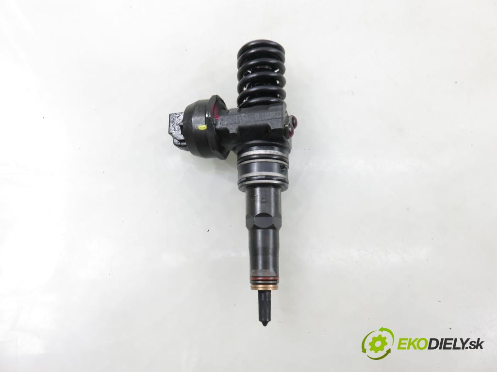 VW GOLF V (1K1) HB 2005 77,00 1.9 TDI - BXE 1896,00 Vstrekovač 038130073AG ; 0414720215 (Vstrekovač paliva)