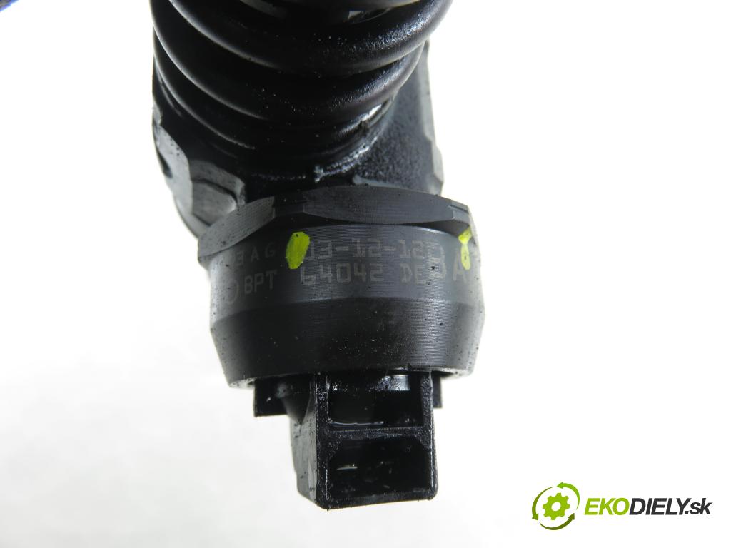 VW GOLF V (1K1) HB 2005 77,00 1.9 TDI - BXE 1896,00 Vstrekovač 038130073AG ; 0414720215 (Vstrekovač paliva)