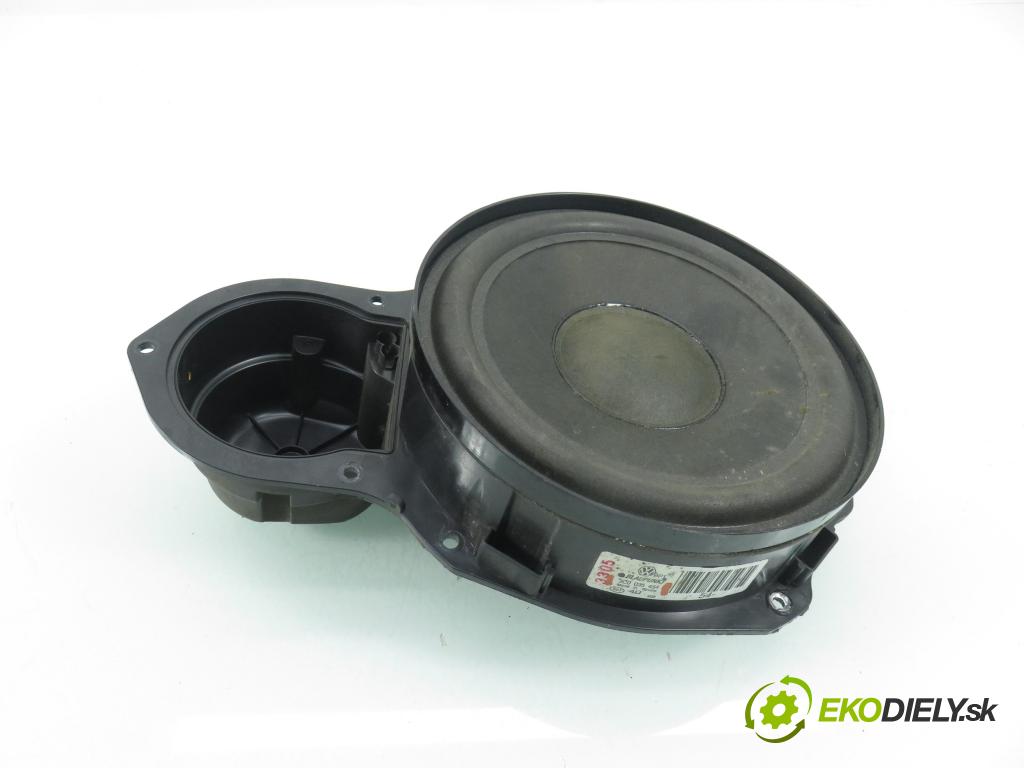 VW PASSAT B6 Variant (3C5) KOMBI 2006 103,00 2.0 TDI PD 8V 140 - BMP 1968,00 reproduktor Dvere 3C0035454