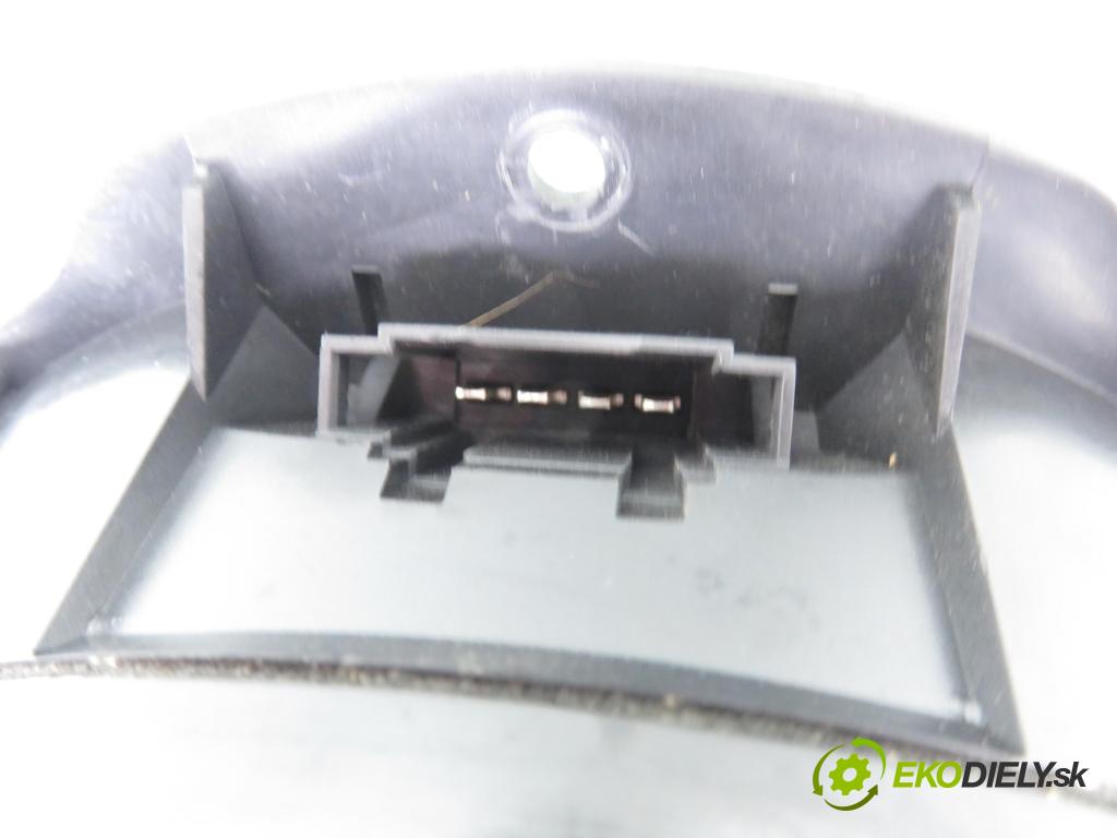 VW PASSAT B6 Variant (3C5) KOMBI 2006 103,00 2.0 TDI PD 8V 140 - BMP 1968,00 reproduktor Dvere 3C0035454