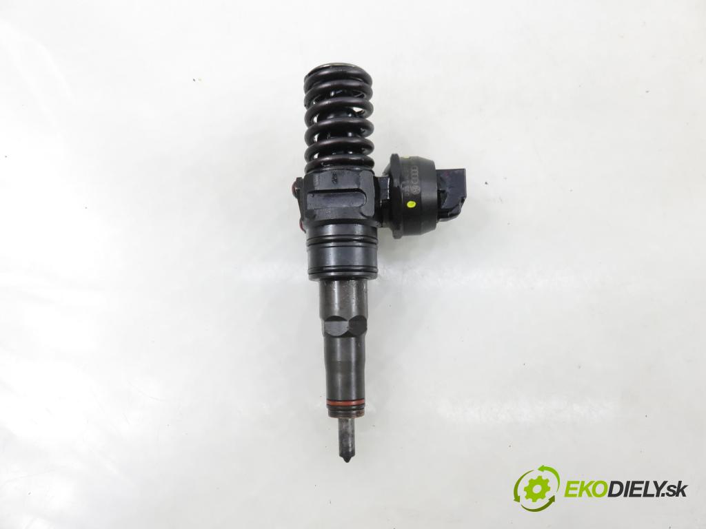 VW GOLF V (1K1) HB 2005 77,00 1.9 TDI - BXE 1896,00 Vstrekovač 038130073AG ; 0414720215 (Vstrekovač paliva)