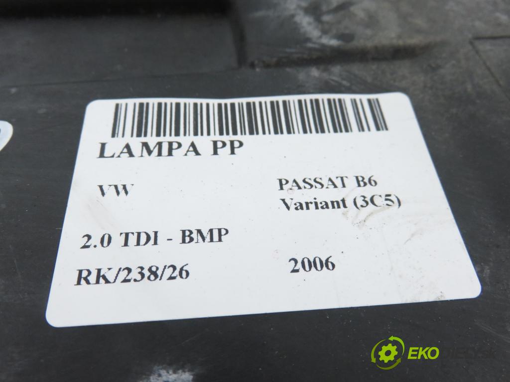 VW PASSAT B6 Variant (3C5) KOMBI 2006 103,00 2.0 TDI PD 8V 140 - BMP 1968,00 světlo PP 3C0941752D